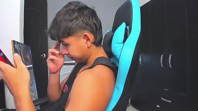 Bray Kevin online show from November 4, 2025, 8:01 pm