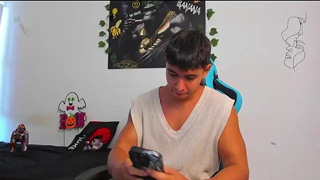 Bray Kevin online show from February 17, 2025, 3:33 pm