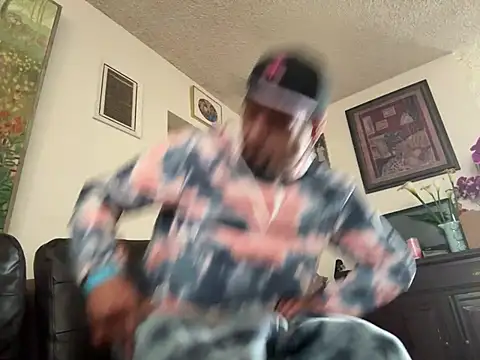 Snapshot of MrDickUdown24_7 chatting on March 15, 2025, 8:21 pm MrDickUdown24 7 online show from March 15, 2025, 8:21 pm