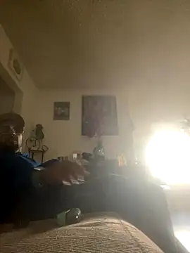 Snapshot of MrDickUdown24_7 chatting on October 25, 2025, 10:32 pm MrDickUdown24 7 online show from October 25, 2025, 10:32 pm