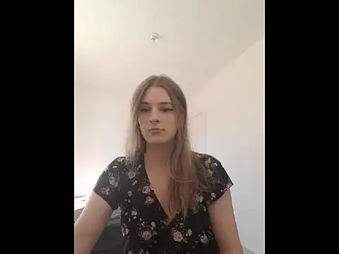 Snapshot of katsu_lux chatting on March 19, 2025, 11:50 am katsu lux online show from March 19, 2025, 11:50 am