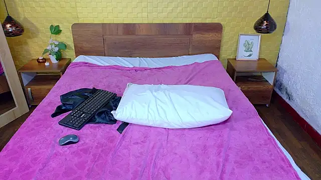 Mrs booty online show from February 12, 2025, 5:26 pm