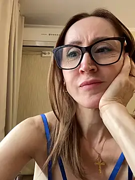 LauraDavis online show from February 28, 2026, 12:49 pm