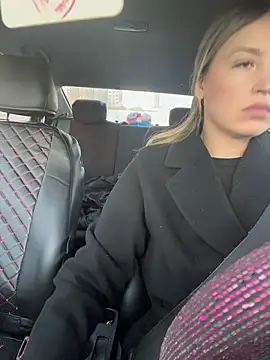 StasyWood online show from April 8, 2026, 1:07 am