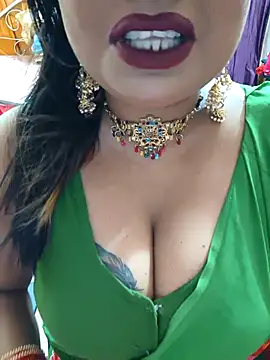 YR-SHIVANI online show from September 18, 2025, 4:48 am