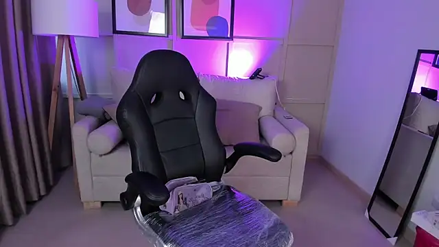 Snapshot of _cloe_martinez chatting on September 21, 2025, 11:48 am cloe martinez online show from September 21, 2025, 11:48 am