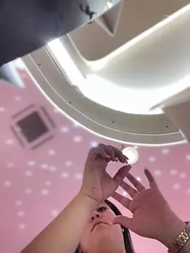 Natalia Cleark09 online show from October 15, 2025, 3:09 pm