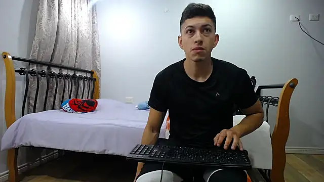 Snapshot of Iam_yourbabyprincess_XD chatting on February 23, 2025, 12:41 am Iam yourbabyprincess XD online show from February 23, 2025, 12:41 am