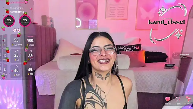 Hinataw33d01 online show from November 15, 2025, 2:37 am