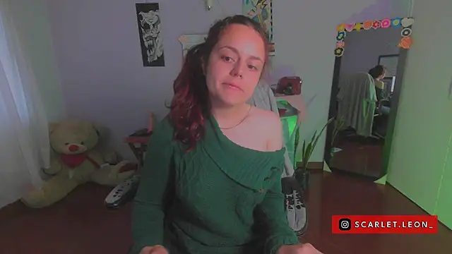 Scarletleon77 online show from March 7, 2025, 10:10 pm