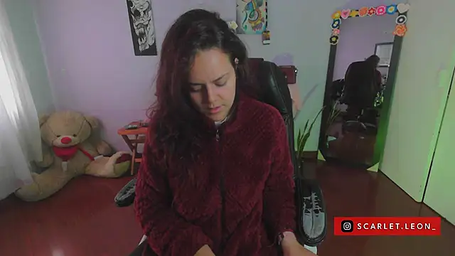 Scarletleon77 online show from March 4, 2025, 2:53 pm