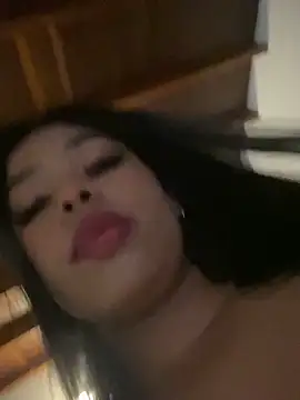 PUSHYLATE online show from April 10, 2026, 9:22 pm