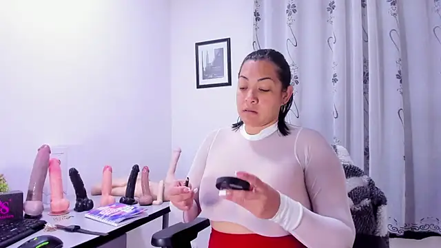 MelissaaCortes online show from March 6, 2026, 3:23 am