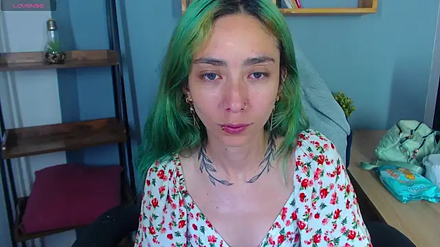 Snapshot of Erika_Stevens chatting on September 24, 2025, 7:20 pm Erika Stevens online show from September 24, 2025, 7:20 pm