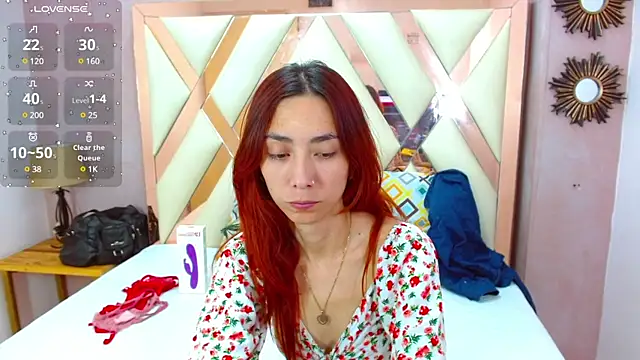 Snapshot of Erika_Stevens chatting on February 25, 2025, 3:53 pm Erika Stevens online show from February 25, 2025, 3:53 pm