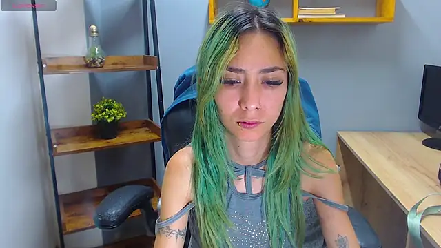 Snapshot of Erika_Stevens chatting on November 8, 2025, 12:14 am Erika Stevens online show from November 8, 2025, 12:14 am