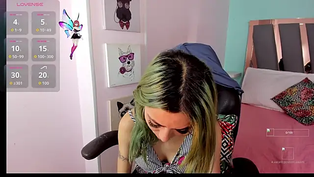 Snapshot of Erika_Stevens chatting on October 24, 2025, 3:44 pm Erika Stevens online show from October 24, 2025, 3:44 pm