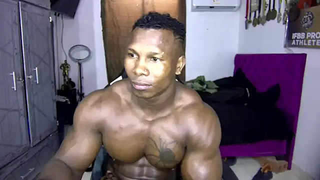 Snapshot of MedellinBlackx chatting on November 15, 2025, 4:22 pm MedellinBlackx online show from November 15, 2025, 4:22 pm