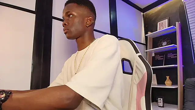 JacksonMuller  online show from March 20, 2025, 1:59 pm