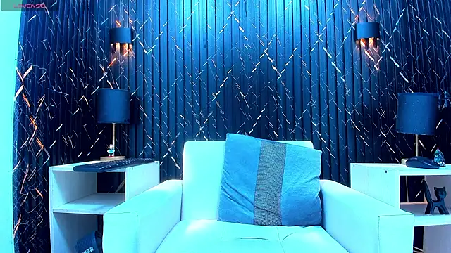 jeic 18 online show from November 18, 2025, 7:28 pm