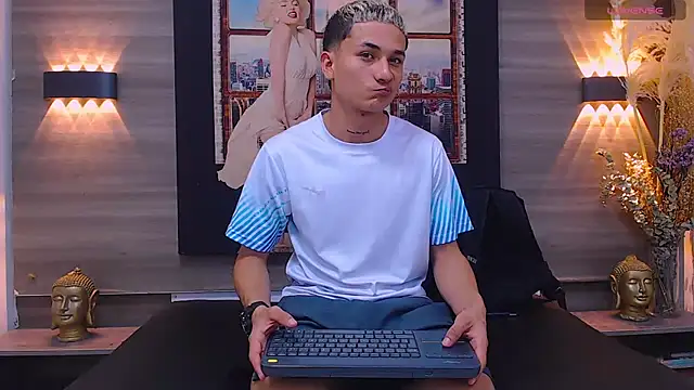 jeic 18 online show from November 22, 2025, 6:51 pm