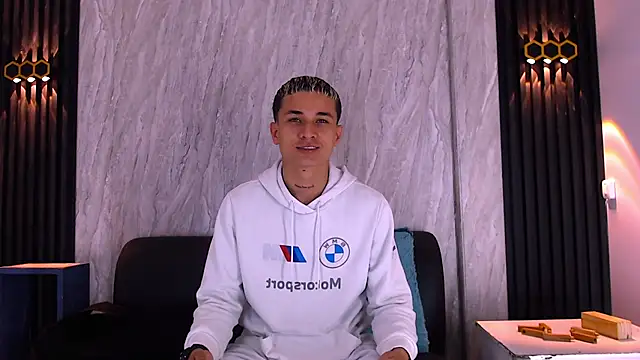 jeic 18 online show from November 23, 2025, 7:46 pm