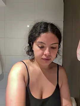 Nathcurly  online show from May 26, 2026, 1:15 am