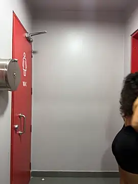 Nathcurly  online show from September 16, 2025, 3:07 am