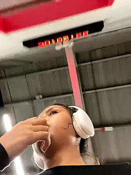 Nathcurly  online show from September 19, 2025, 3:21 am