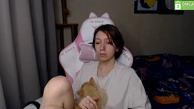 LeahGottty online show from December 2, 2024, 2:14 pm