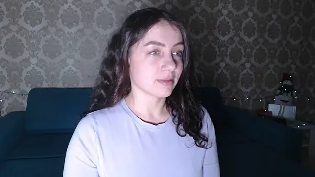 Louise Lavender online show from December 28, 2024, 10:36 am