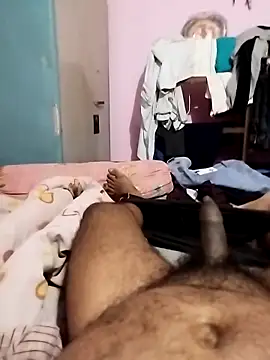 findmemylove online show from November 30, 2025, 7:25 pm