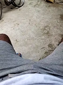 findmemylove online show from November 29, 2025, 6:13 am