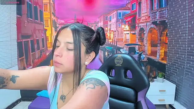 Small naughty  online show from January 8, 2026, 1:39 pm