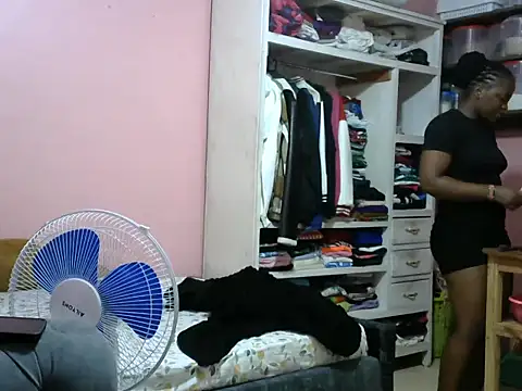 slender-qwene online show from February 13, 2026, 9:53 am