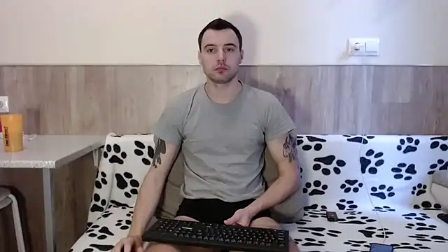 28nick28 online show from February 13, 2025, 9:30 am