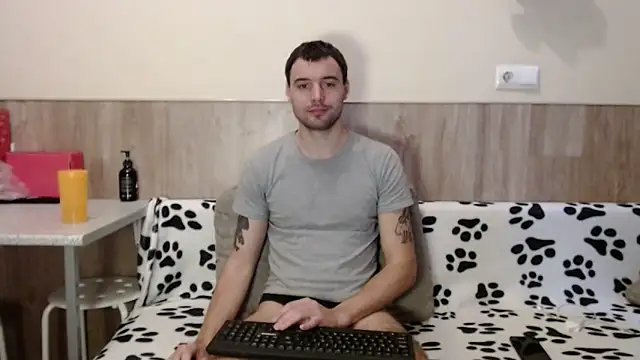 28nick28 online show from December 24, 2024, 11:06 am