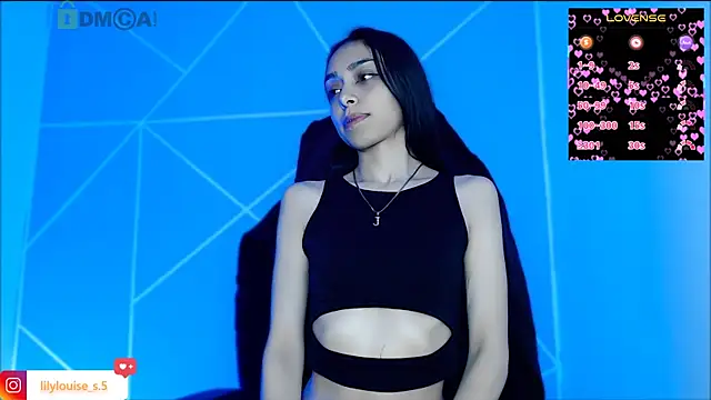 lilylouisee online show from May 24, 2026, 2:11 am
