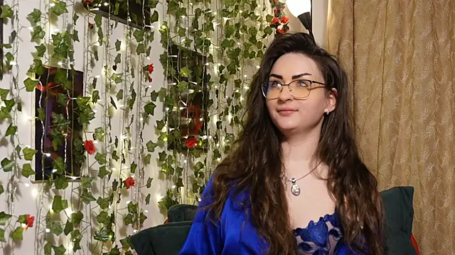 NaughtYHomemadE online show from March 4, 2026, 8:27 pm