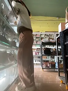 Rosa 998 online show from December 18, 2025, 1:00 am