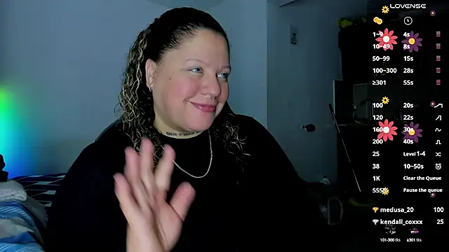 mariana maze online show from February 21, 2025, 5:56 am