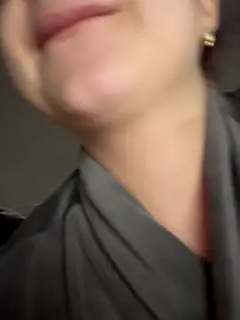 ellie ssexy online show from December 1, 2025, 9:04 pm