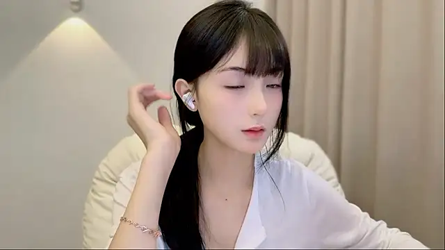 Snapshot of SHUIshui_ chatting on September 28, 2025, 12:56 pm SHUIshui online show from September 28, 2025, 12:56 pm