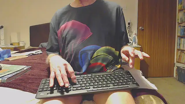 Snapshot of WaverlyKernow chatting on January 29, 2025, 4:41 pm WaverlyKernow online show from January 29, 2025, 4:41 pm