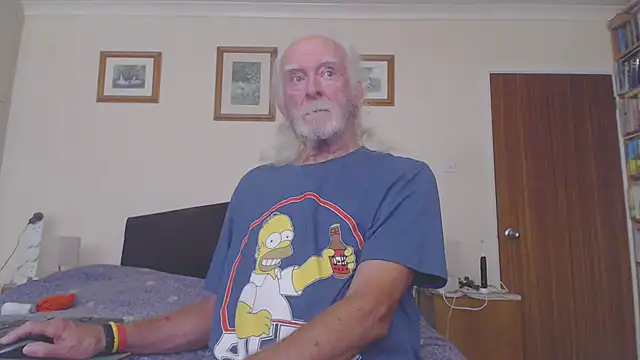 WaverlyKernow online show from July 3, 2026, 2:12 pm