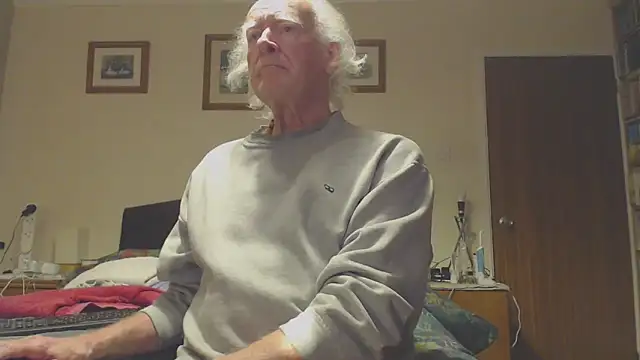 Snapshot of WaverlyKernow chatting on March 7, 2025, 7:41 am WaverlyKernow online show from March 7, 2025, 7:41 am