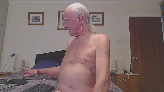 WaverlyKernow online show from March 30, 2026, 1:45 pm