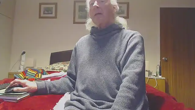 Snapshot of WaverlyKernow chatting on November 27, 2025, 10:16 am WaverlyKernow online show from November 27, 2025, 10:16 am