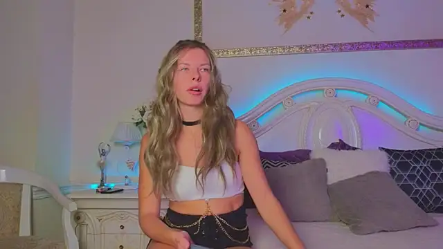 Real Tini online show from September 27, 2025, 12:00 pm