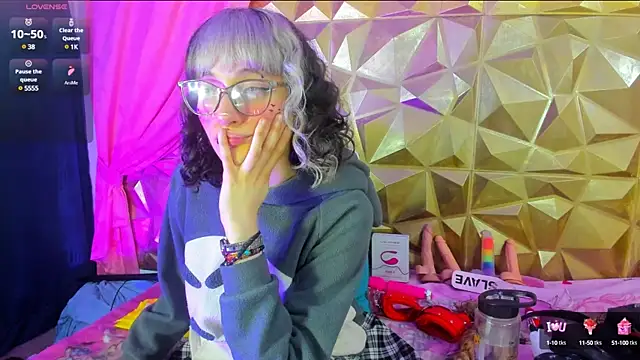 neeko princes online show from March 7, 2025, 3:39 pm